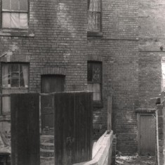 Back of houses on Havelock Square, May 1979 | Photo: Tony Allwright