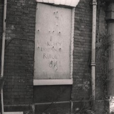 “Anarchy Doesn't Rule OK!”; back of Havelock Square houses, May 1979 | Photo: Tony Allwright