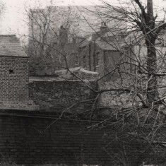 Backs of houses with Hallamshire Hospital in background, May 1979 | Photo: Tony Allwright